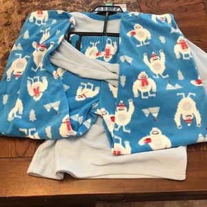 Carter's Pajamas - Carters Adorable yeti set pajamas. Top and pants Carter's Pajamas - Carters Adorable yeti set pajamas. Top and pants